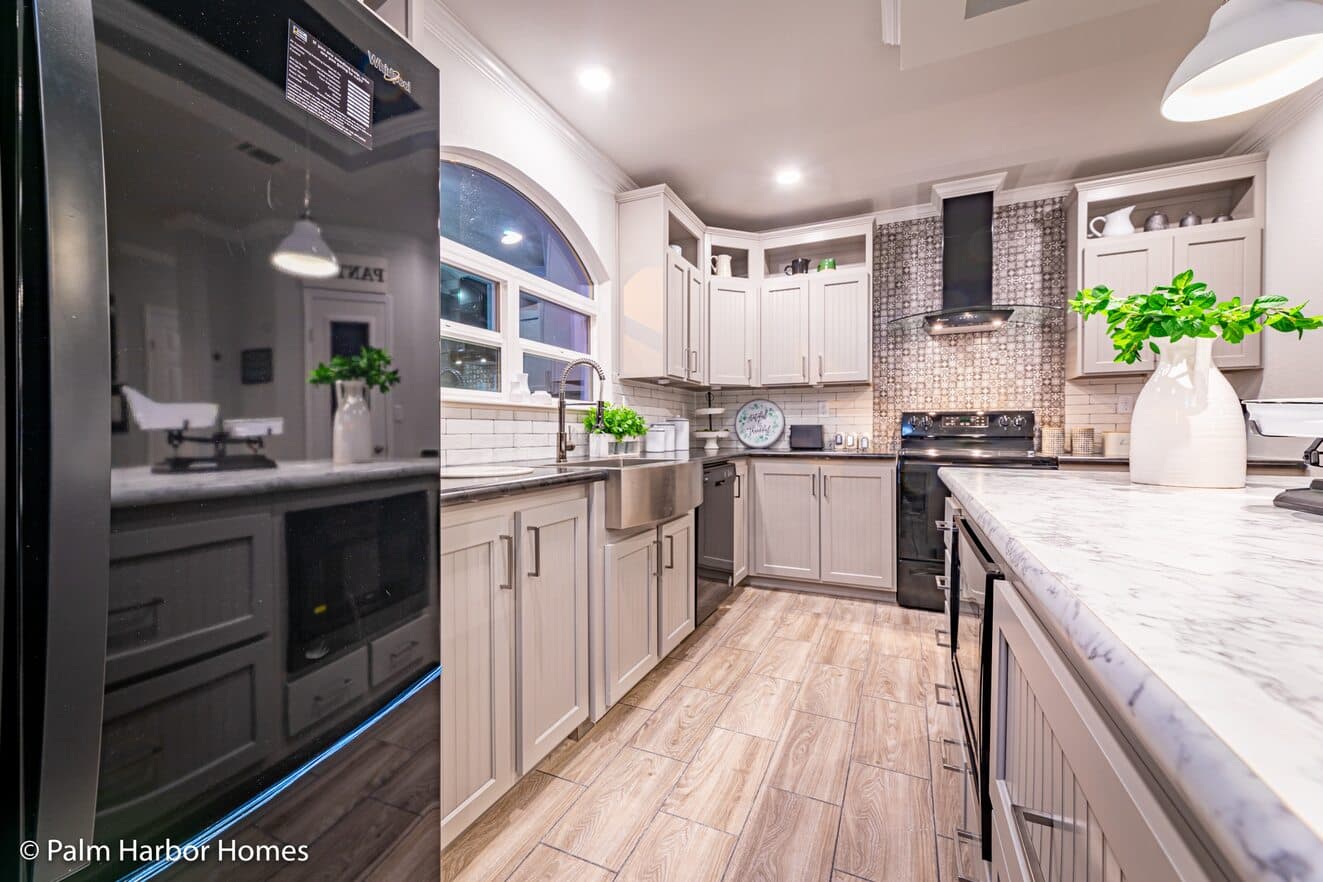 Vintage farmhouse ii 32764h kitchen home features