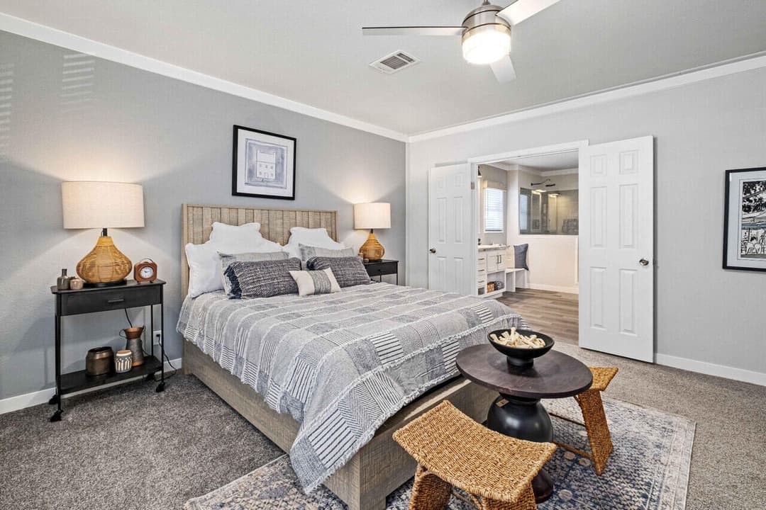 Belterra ii 32684b bedroom home features