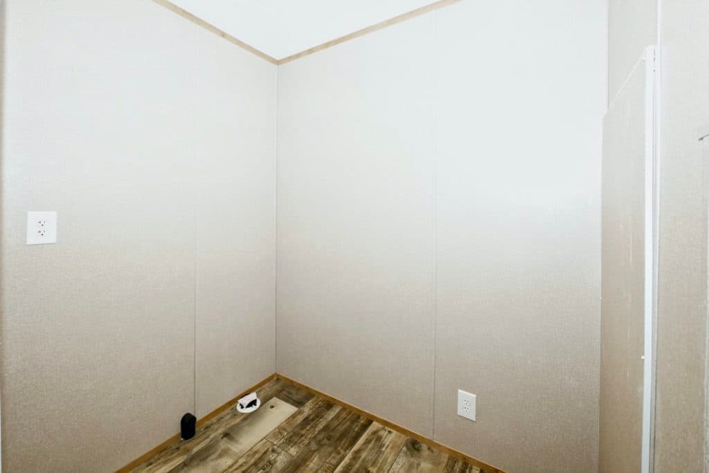 Orion 9176 interior home features