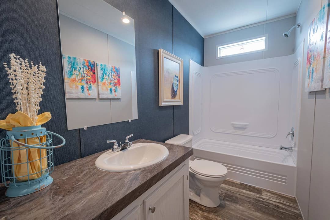 Rm3268a bathroom home features