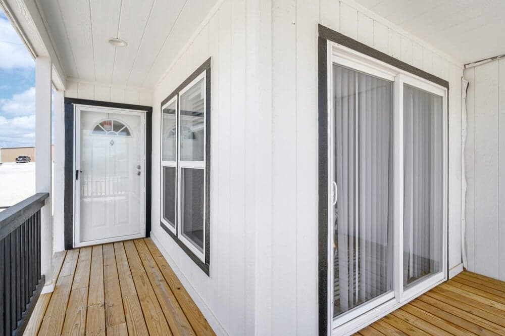 The charleston exterior home features