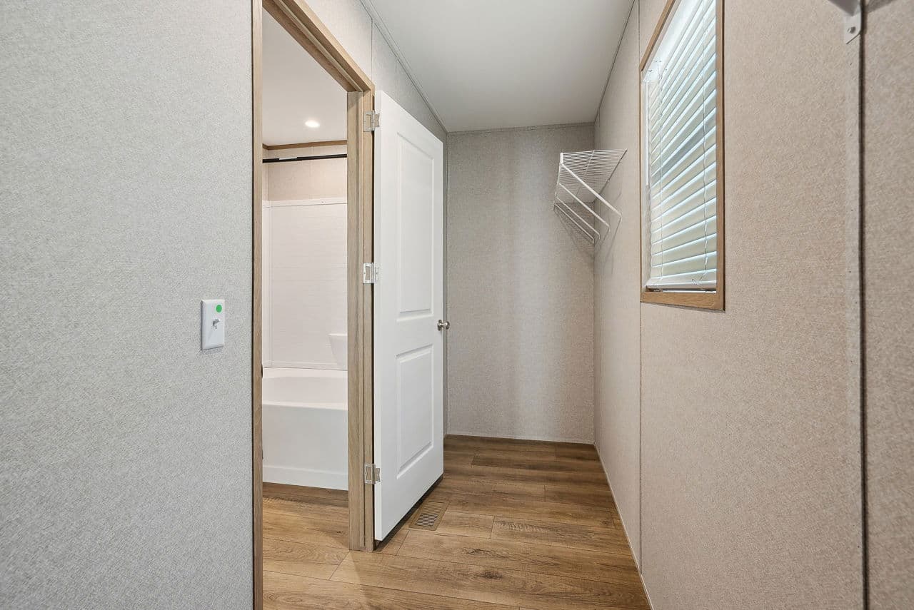 Prime pinnacle 135 interior home features