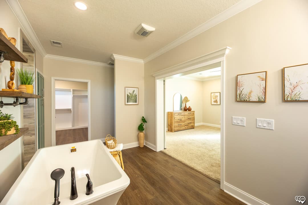 Cedar lake bathroom home features