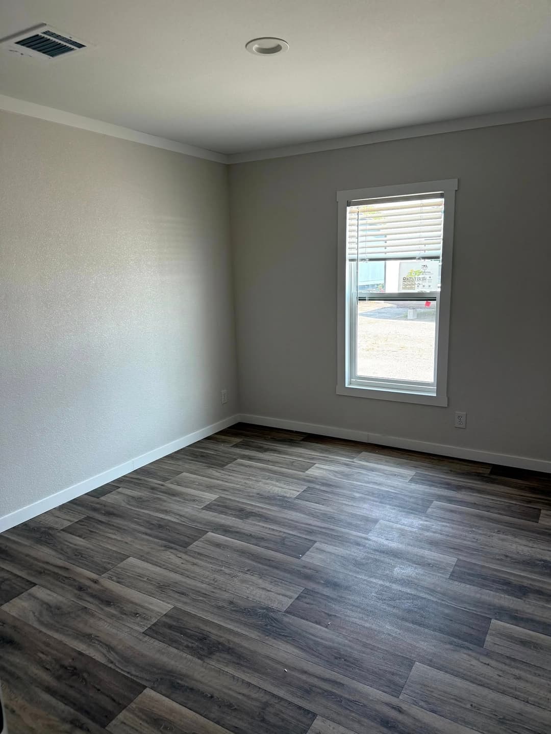 The red river interior home features