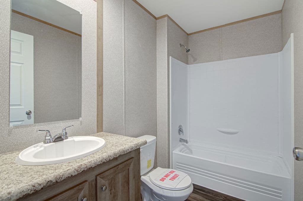 Libra 9160 bathroom home features