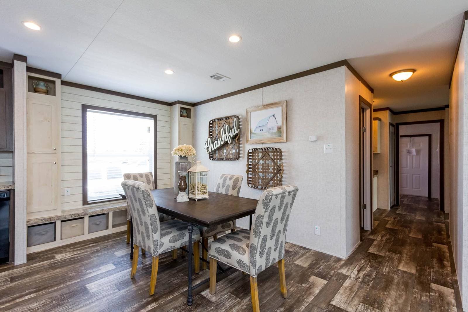 Csd3256k interior home features