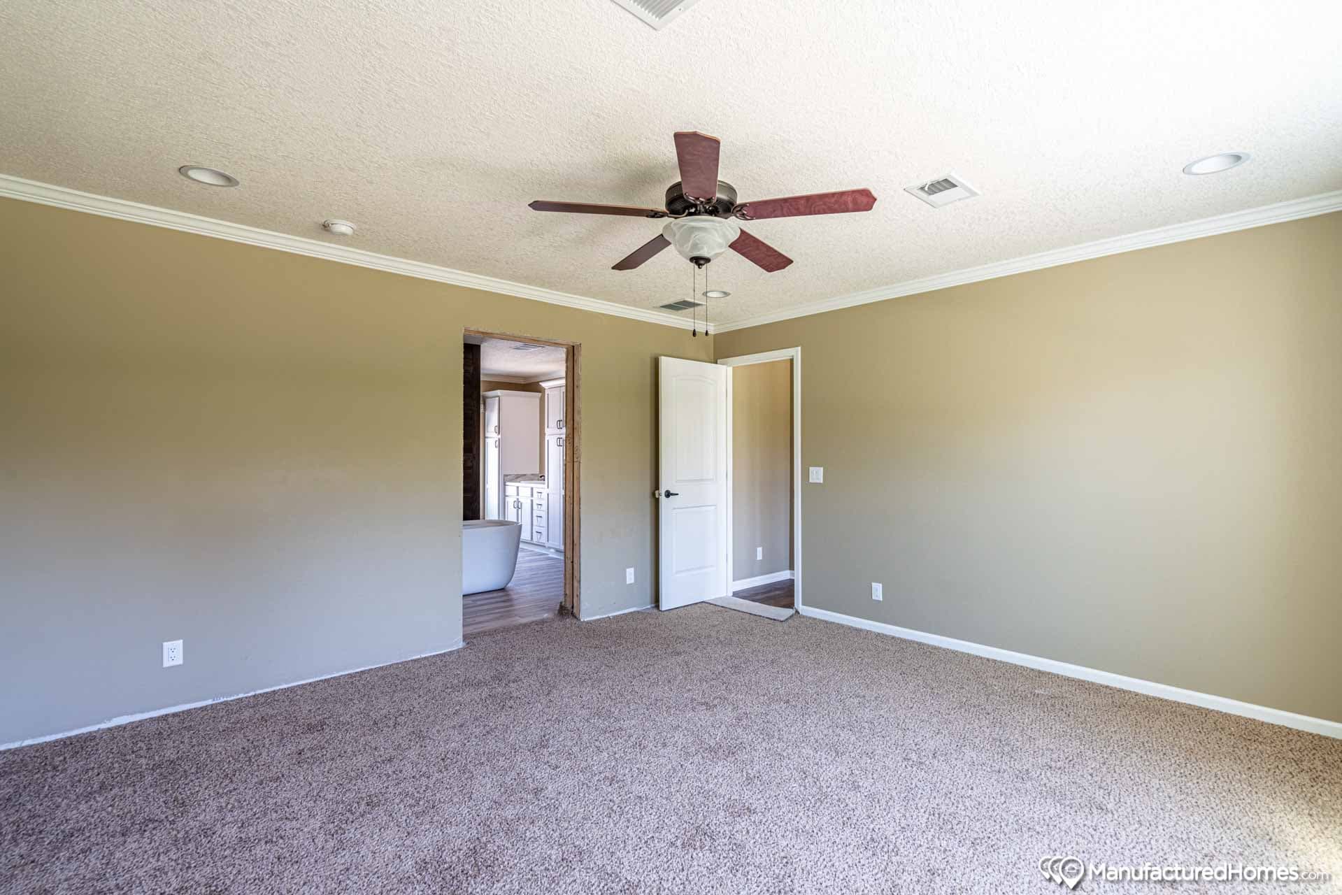 The vayda kate bedroom home features