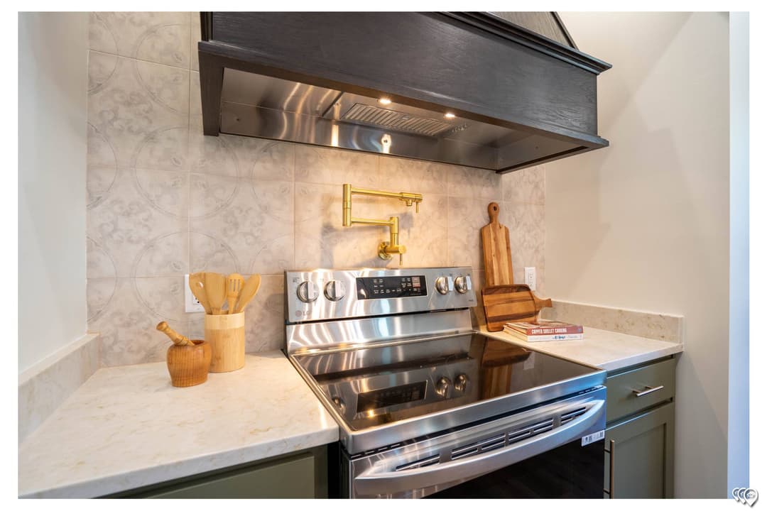 The piney branch kitchen home features