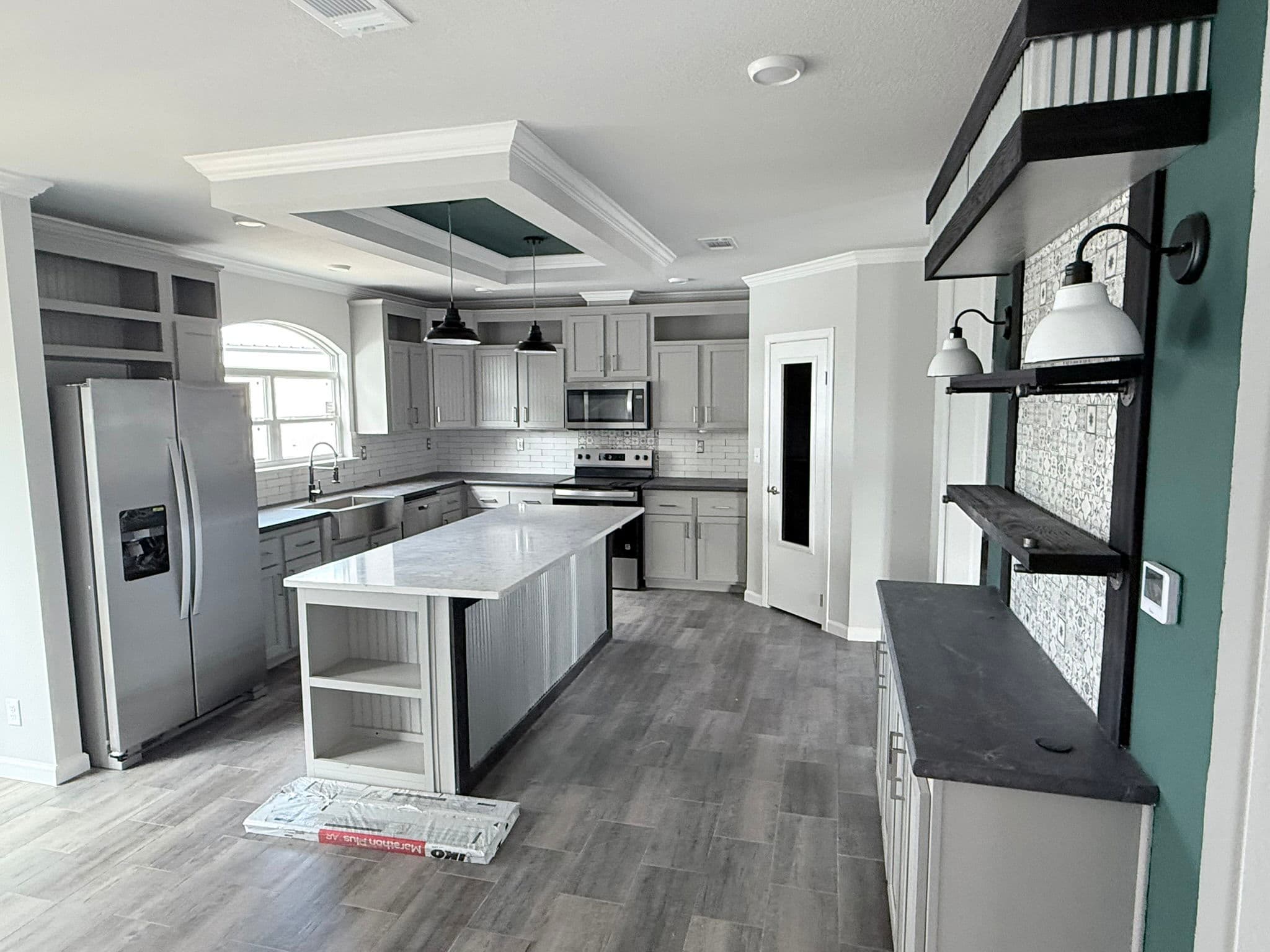 Vintage farmhouse (inventory) kitchen home features