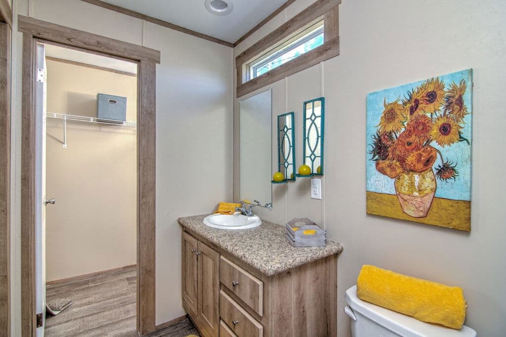 Carina 9270 bathroom home features