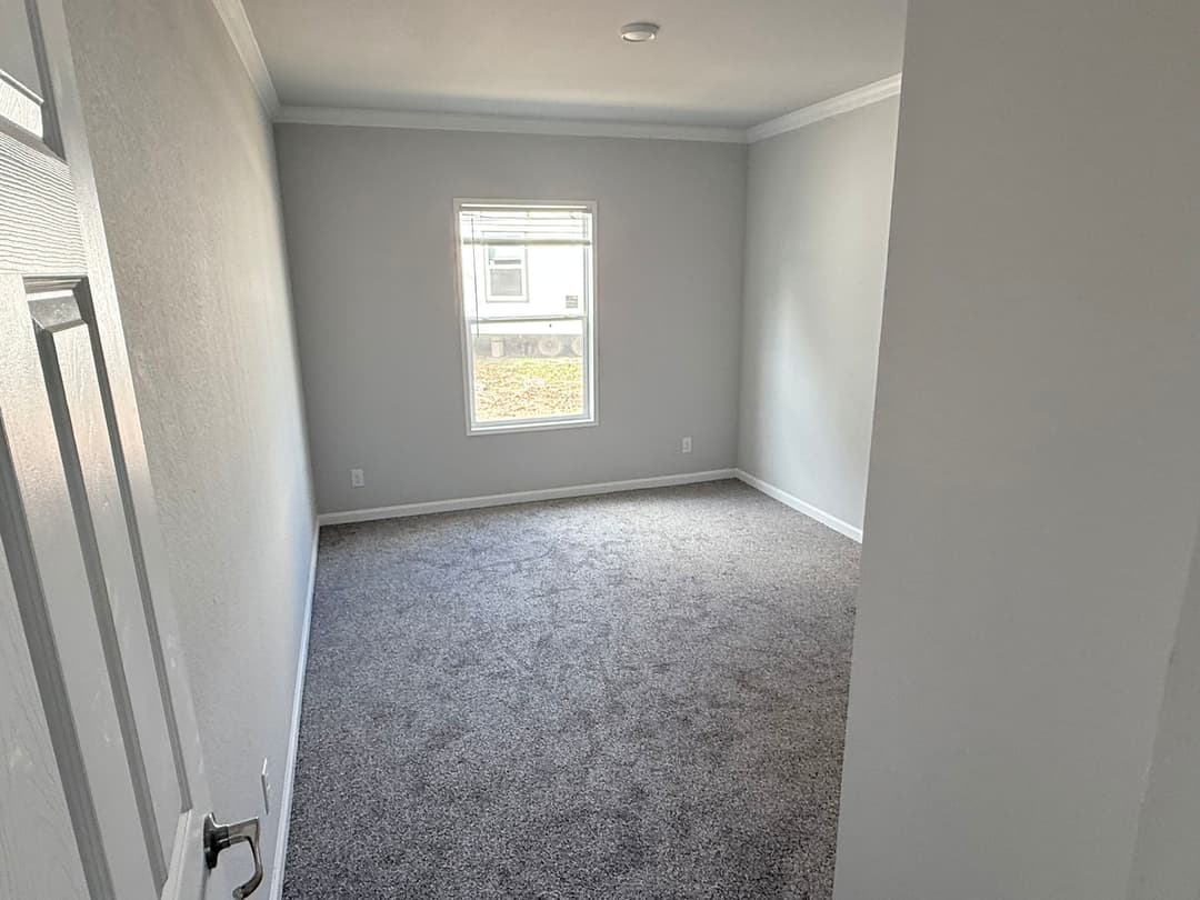 Vintage farmhouse (inventory) interior home features