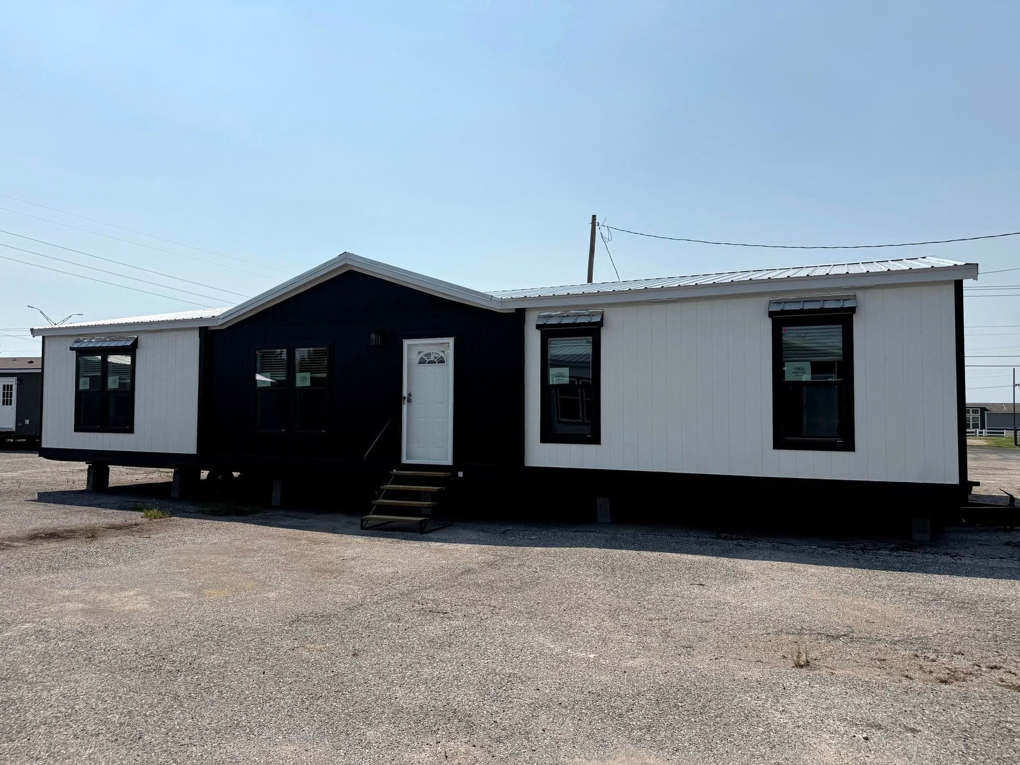 The red river hero home features