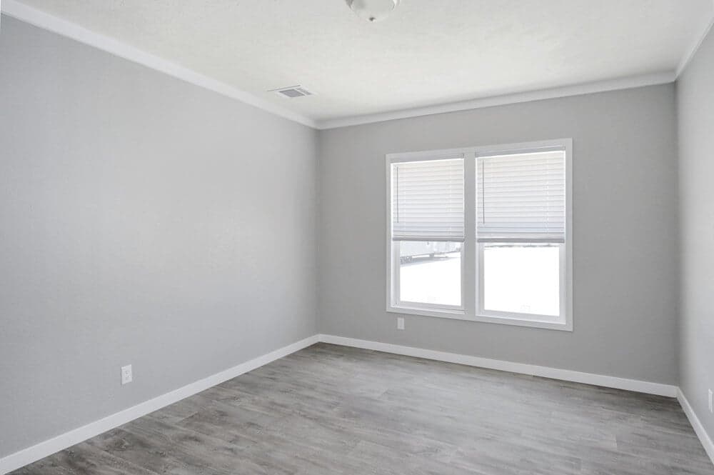 The charleston bedroom home features