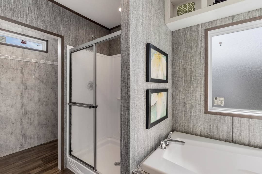 Csd1676p bathroom home features