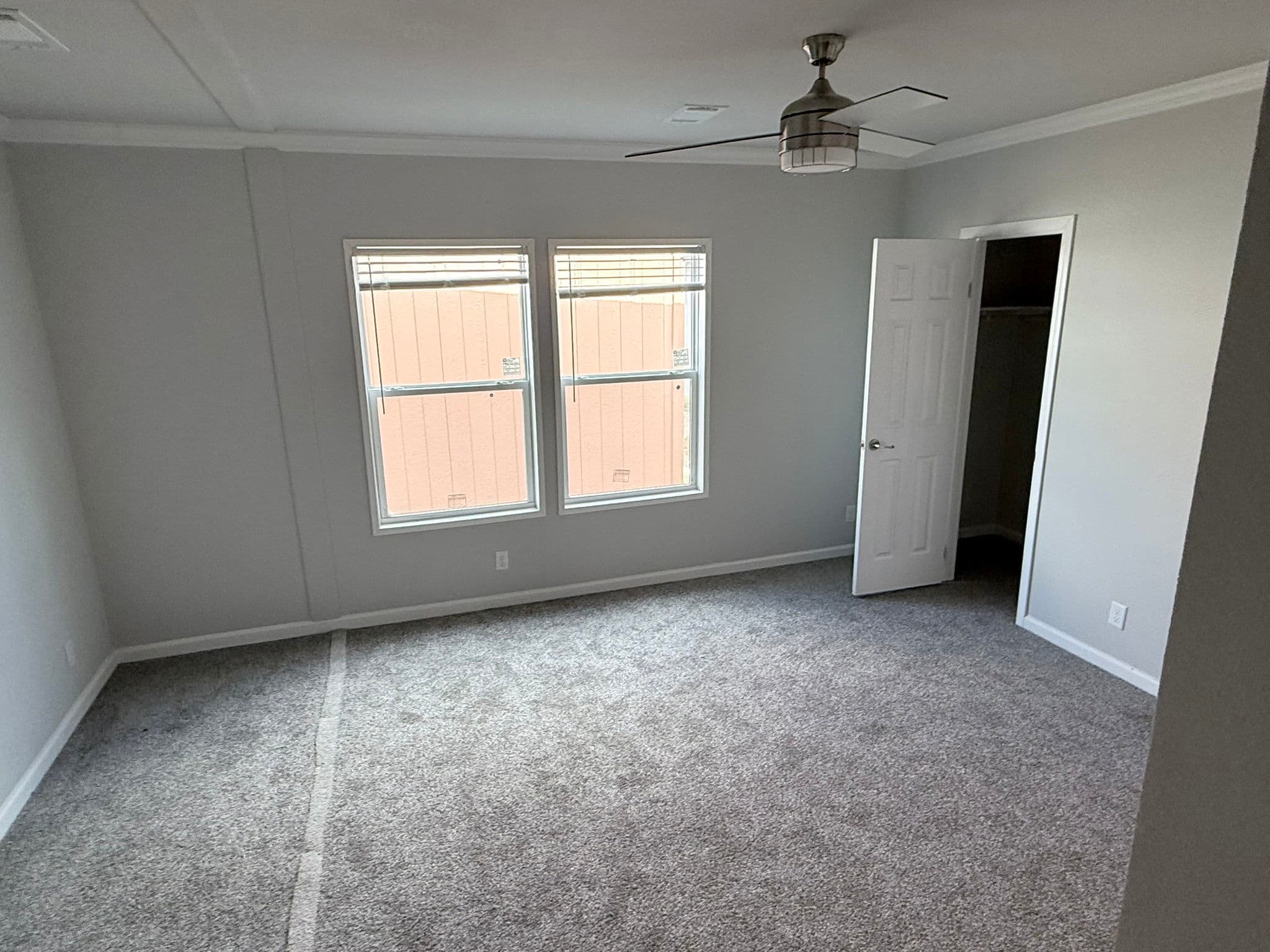 Vintage farmhouse (inventory) interior home features