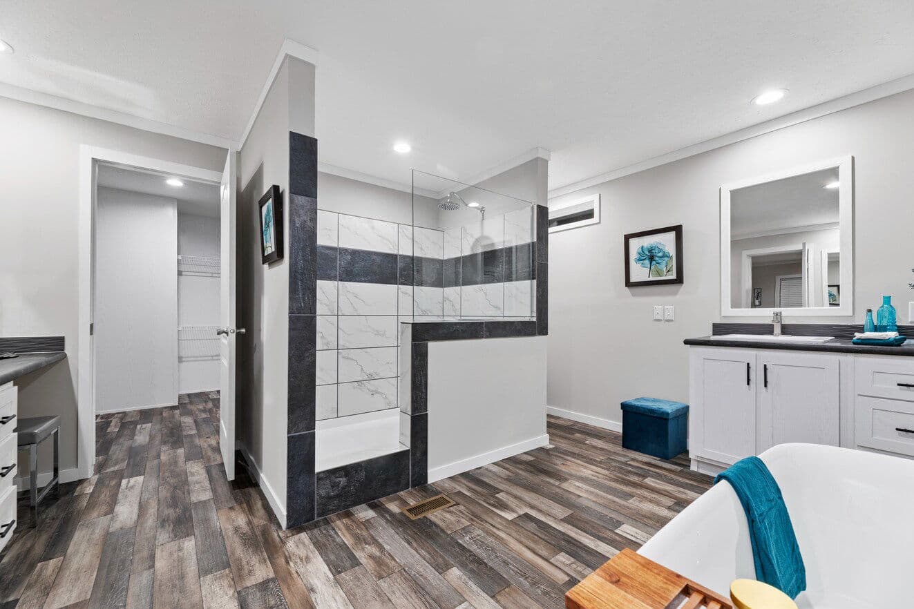 K2 edge bathroom home features