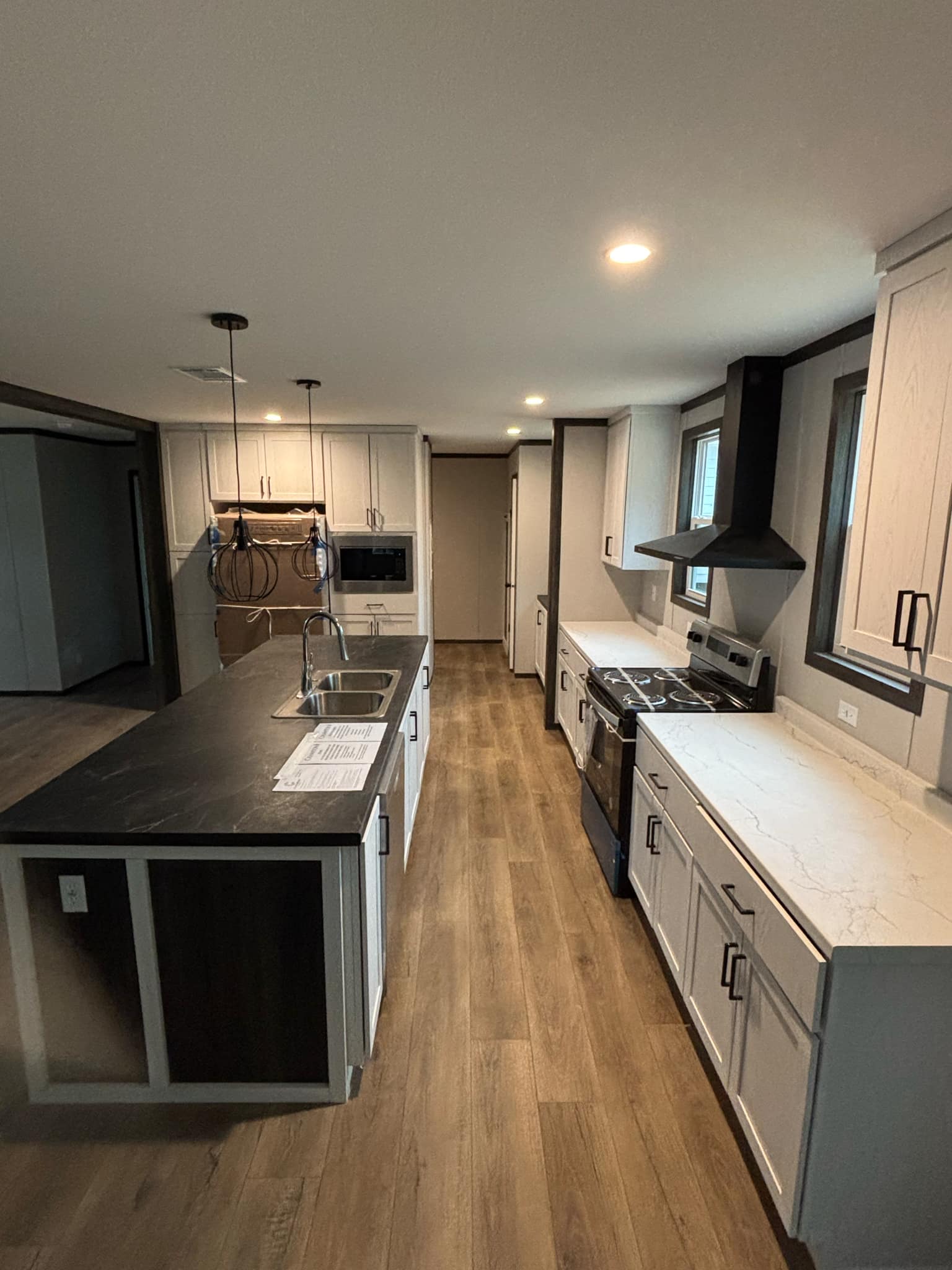 The embrace (inventory) kitchen home features