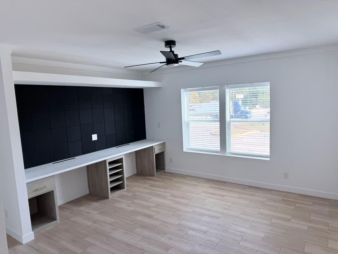 Lux haven (inventory) interior home features