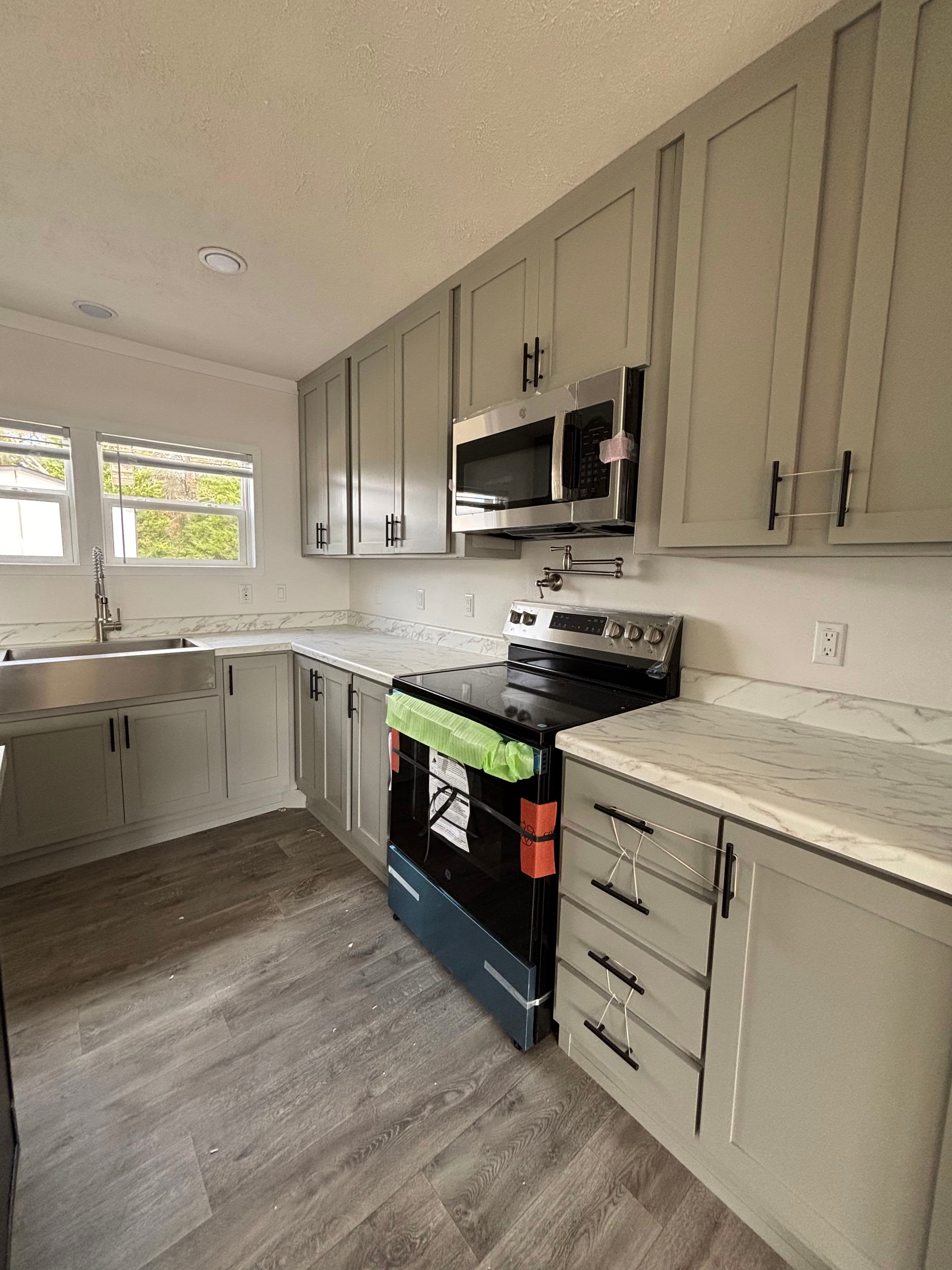 The big josh (inventory) kitchen home features