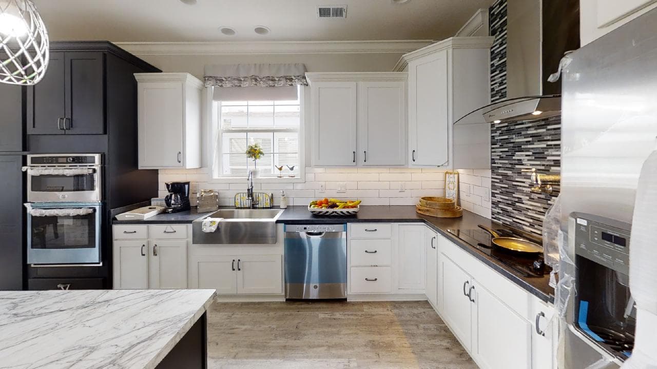 Nandina ii kitchen home features