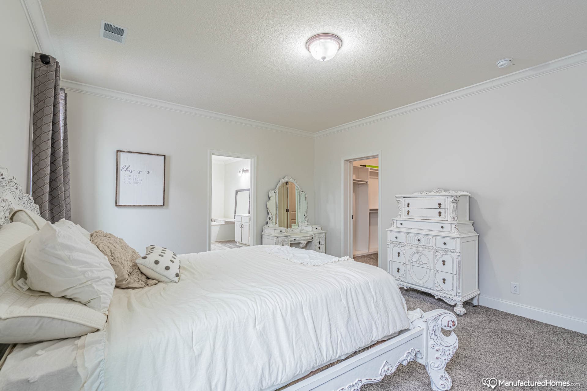 Jasmine i bedroom home features