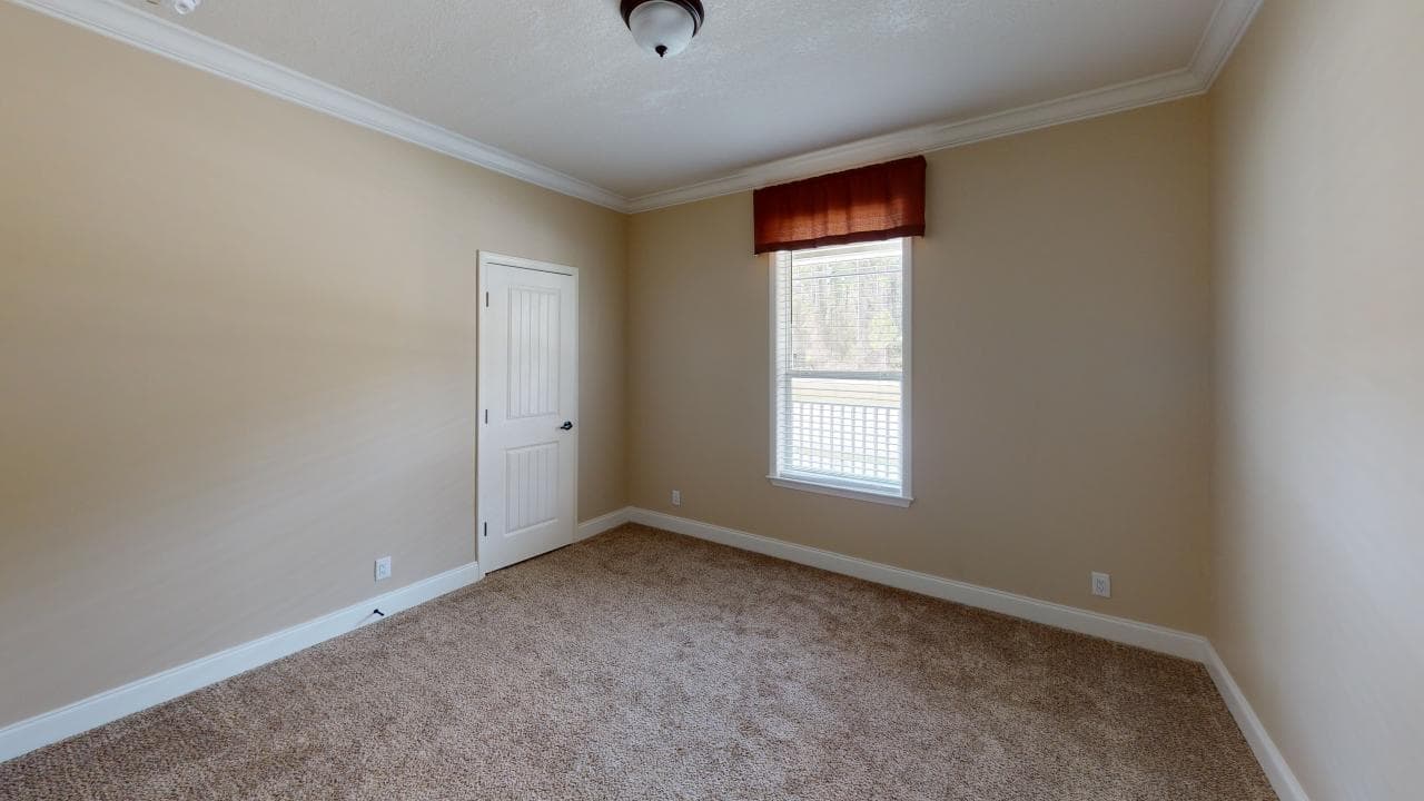 Lilly ii bedroom home features