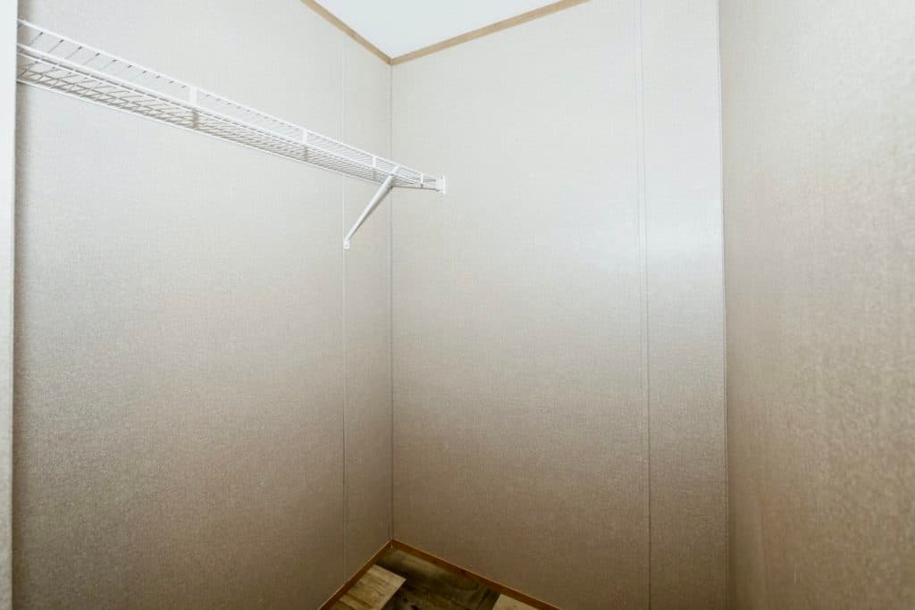 Orion 9176 interior home features