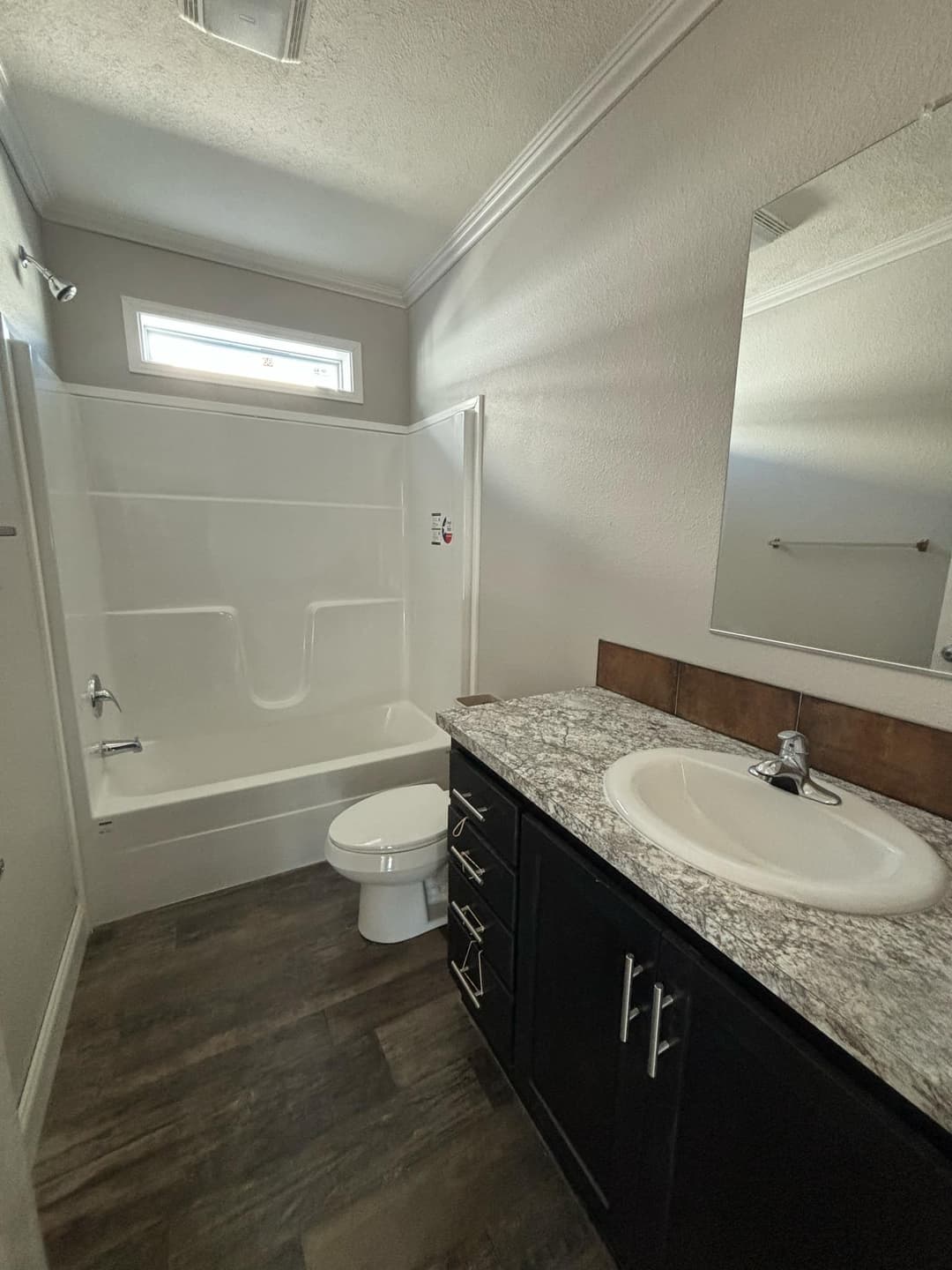 Genesis (inventory) bathroom home features