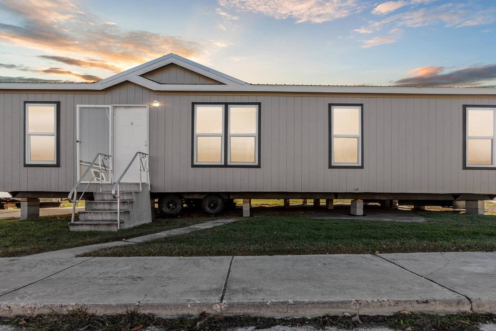 Rm2848h exterior home features