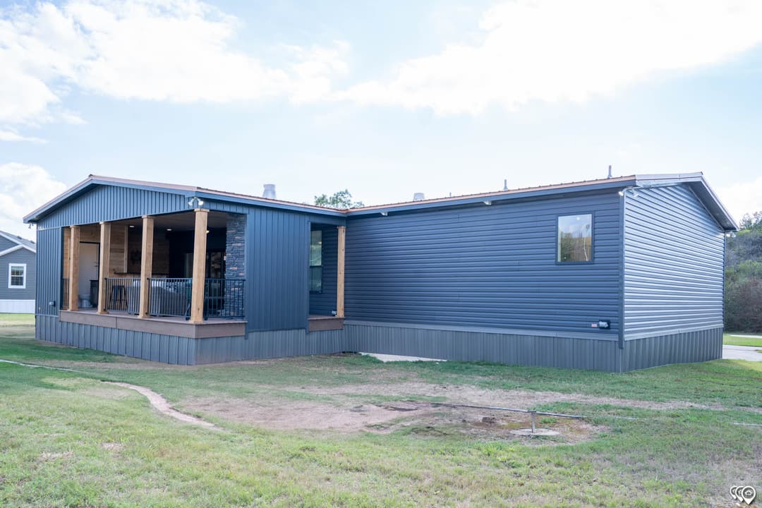 The lost creek elevation and exterior home features