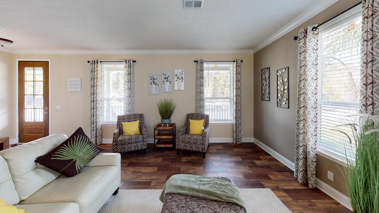 Lilly ii interior home features