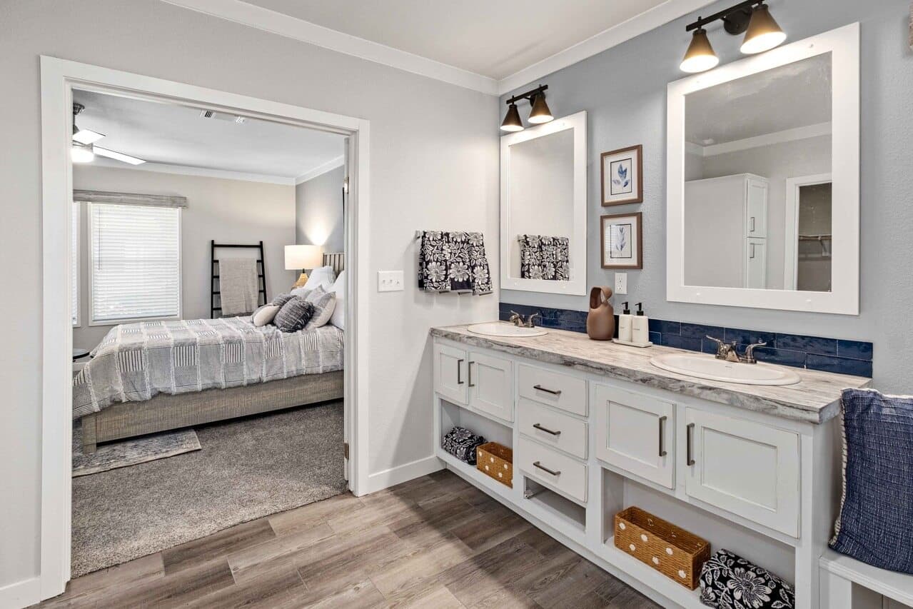 Belterra ii 32684b bathroom home features