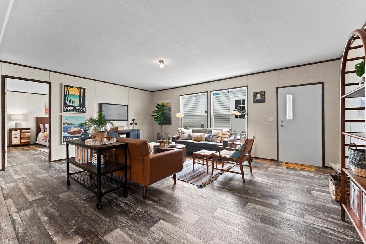 Prime hopkins 135 interior home features