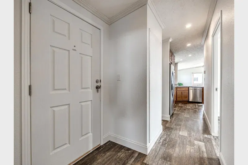 Contemporary cabin a701 interior home features