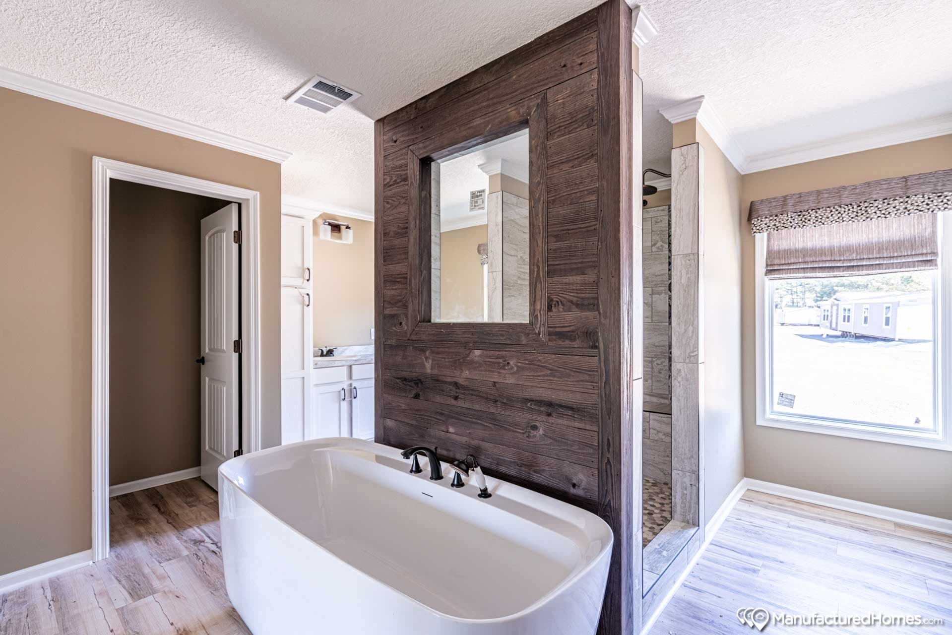 The vayda kate bathroom home features
