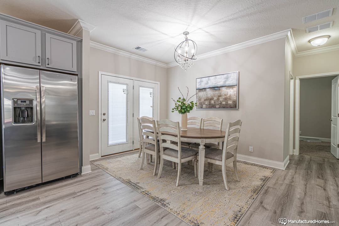 Ashley kitchen home features