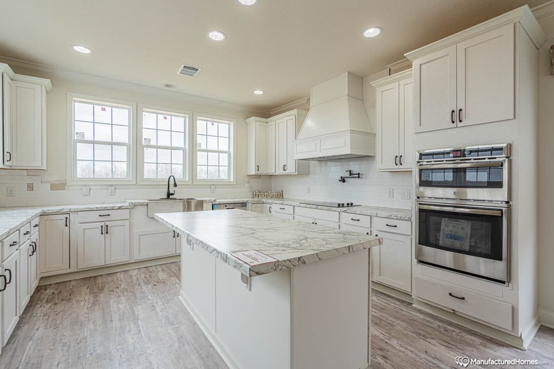 Jasmine i kitchen home features