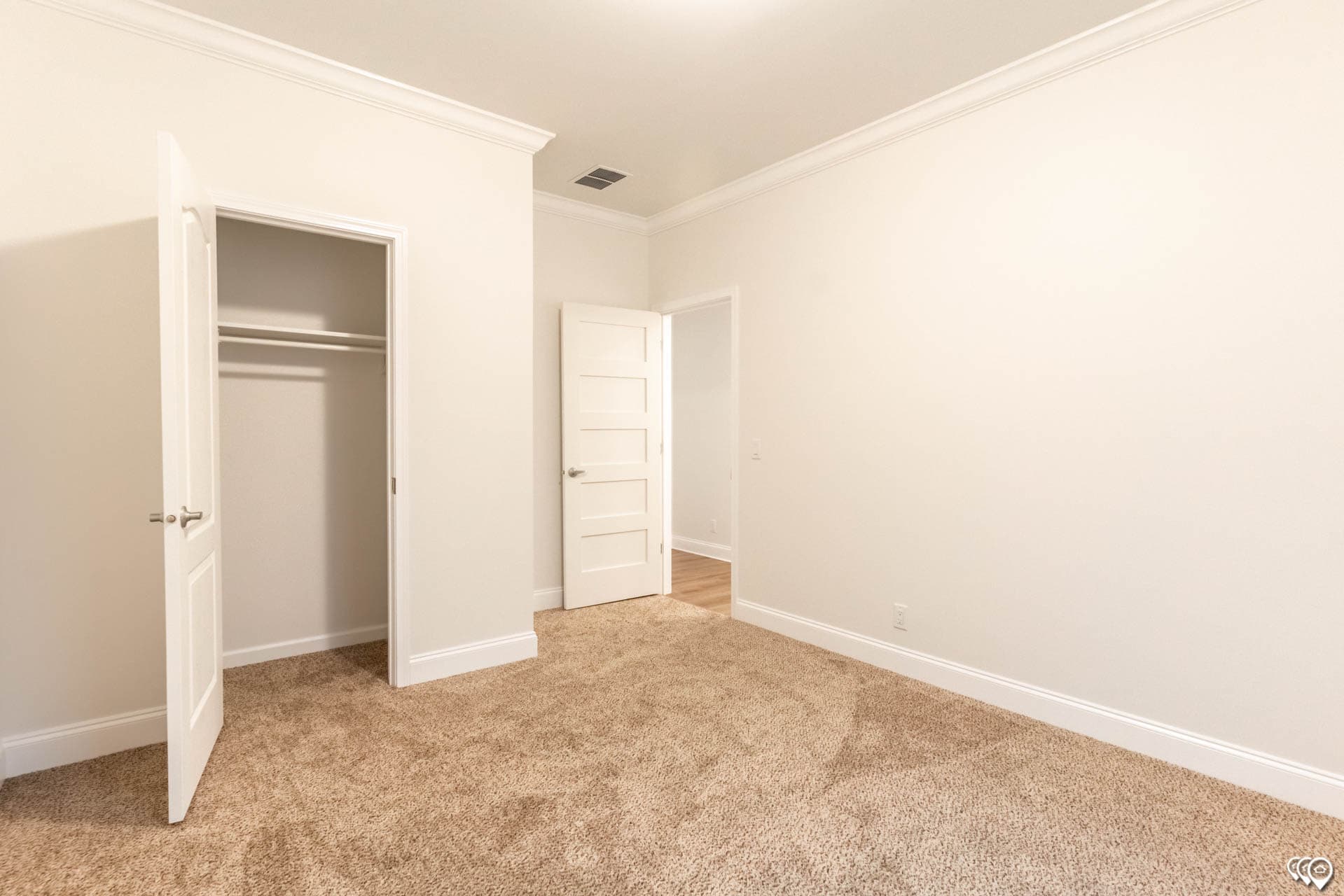 The shoreline bedroom home features