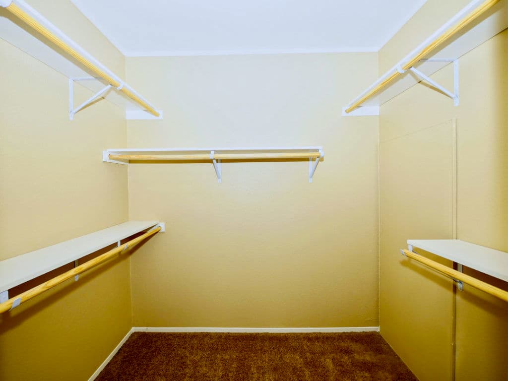 Armstrong j78e interior home features