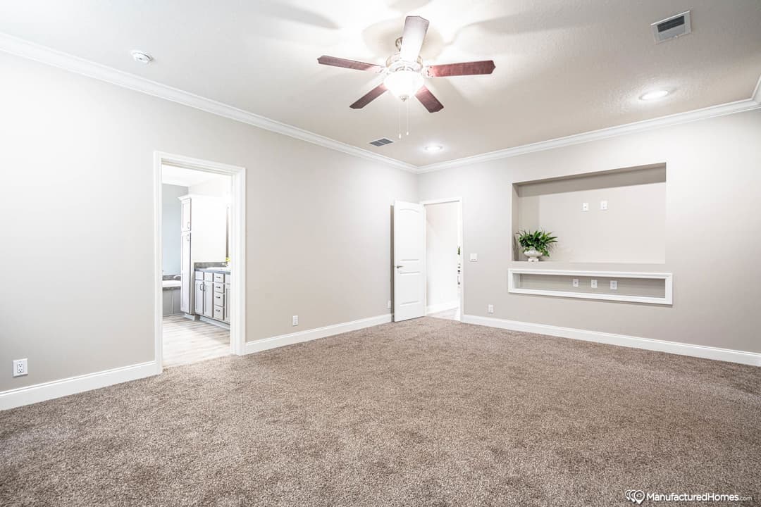 Ashley bedroom home features