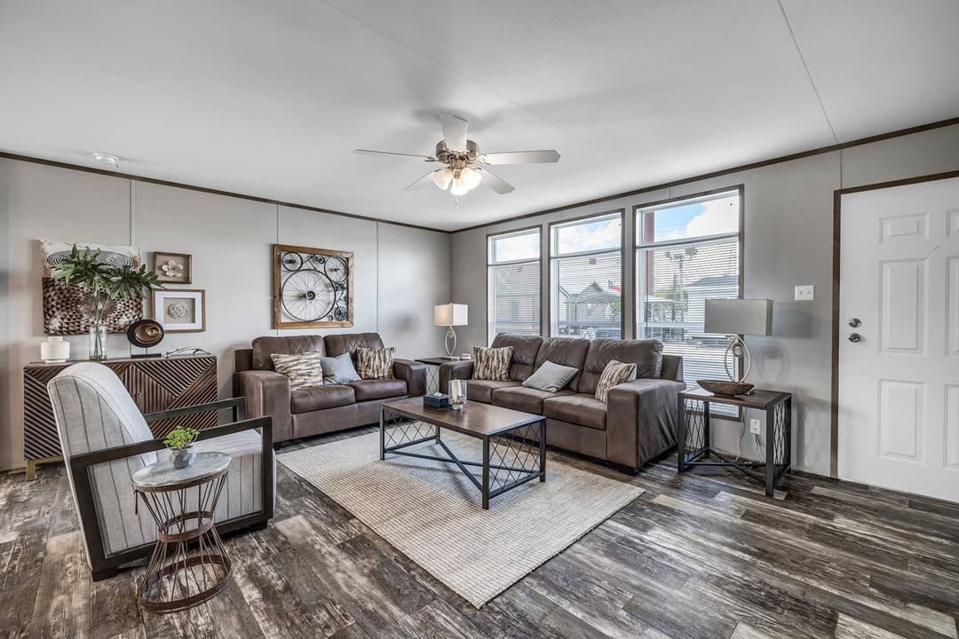 Nm3248b interior home features