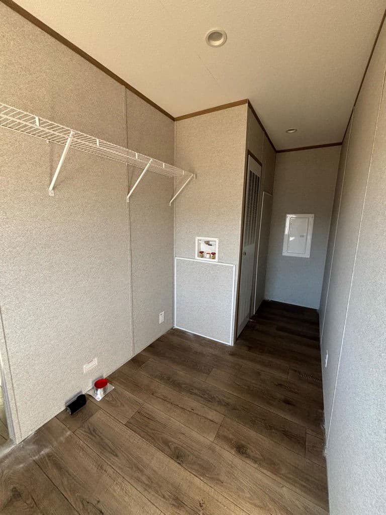 P1656 (inventory)  home features