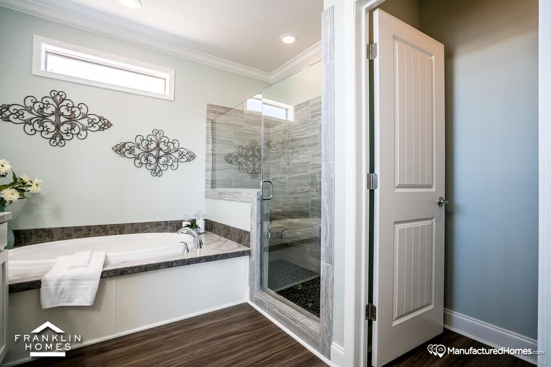 Coach house bathroom home features