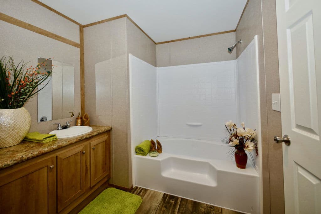 Andromeda 9348 bathroom home features