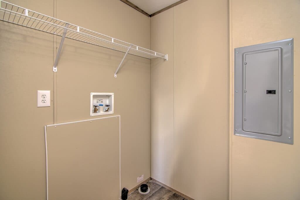 Carina 9270 interior home features