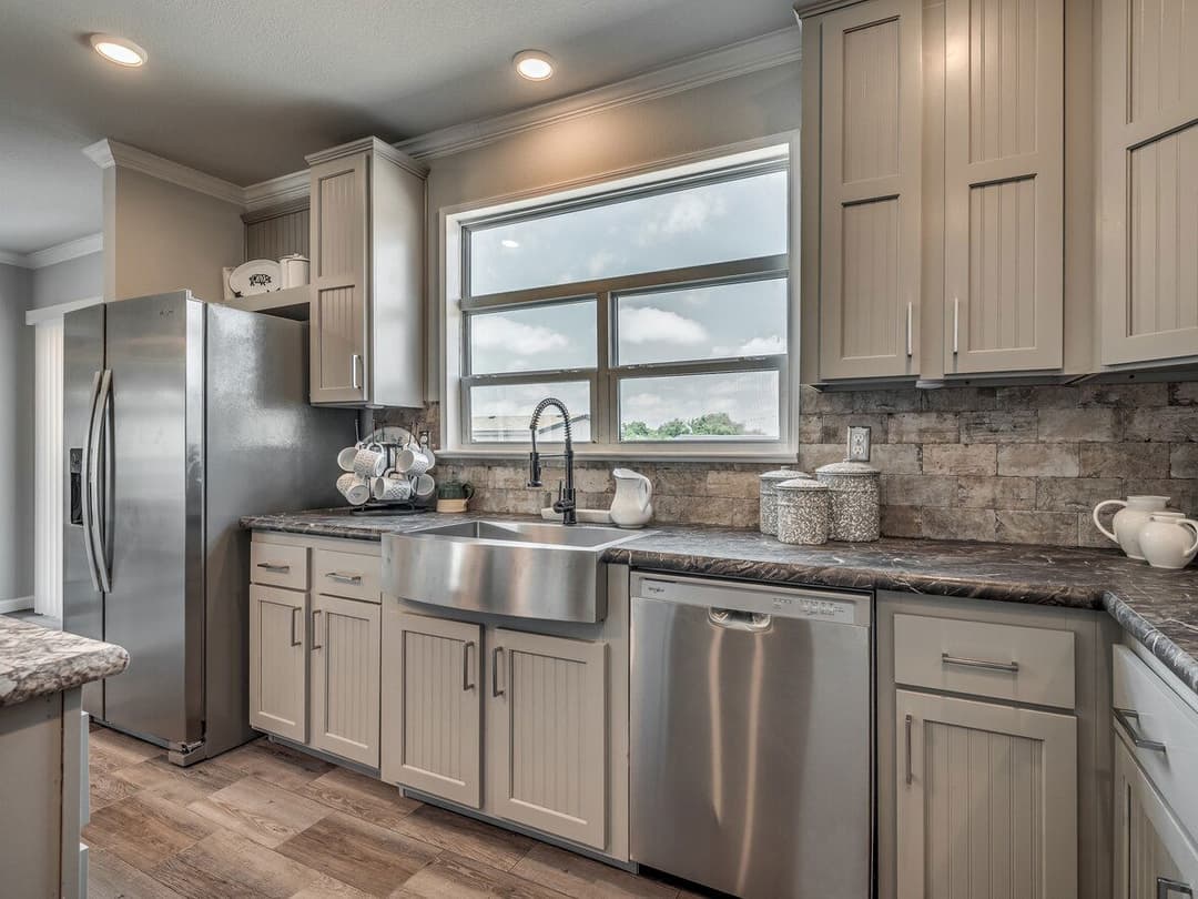 Vintage farmhouse flex 47643a kitchen home features