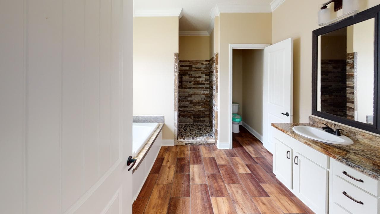 Lilly ii bathroom home features