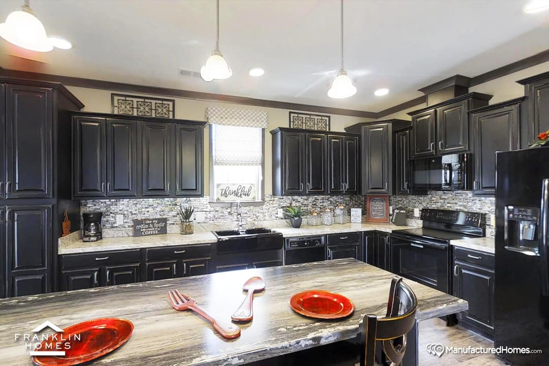 Nandina i kitchen home features