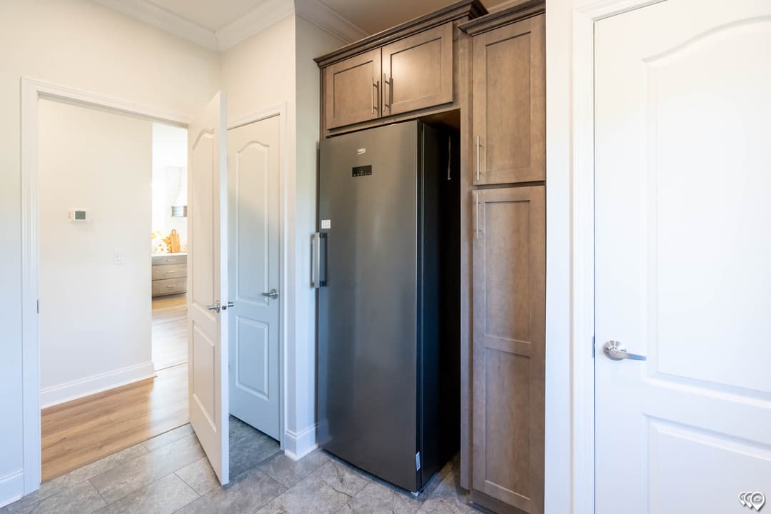 The lost creek interior home features