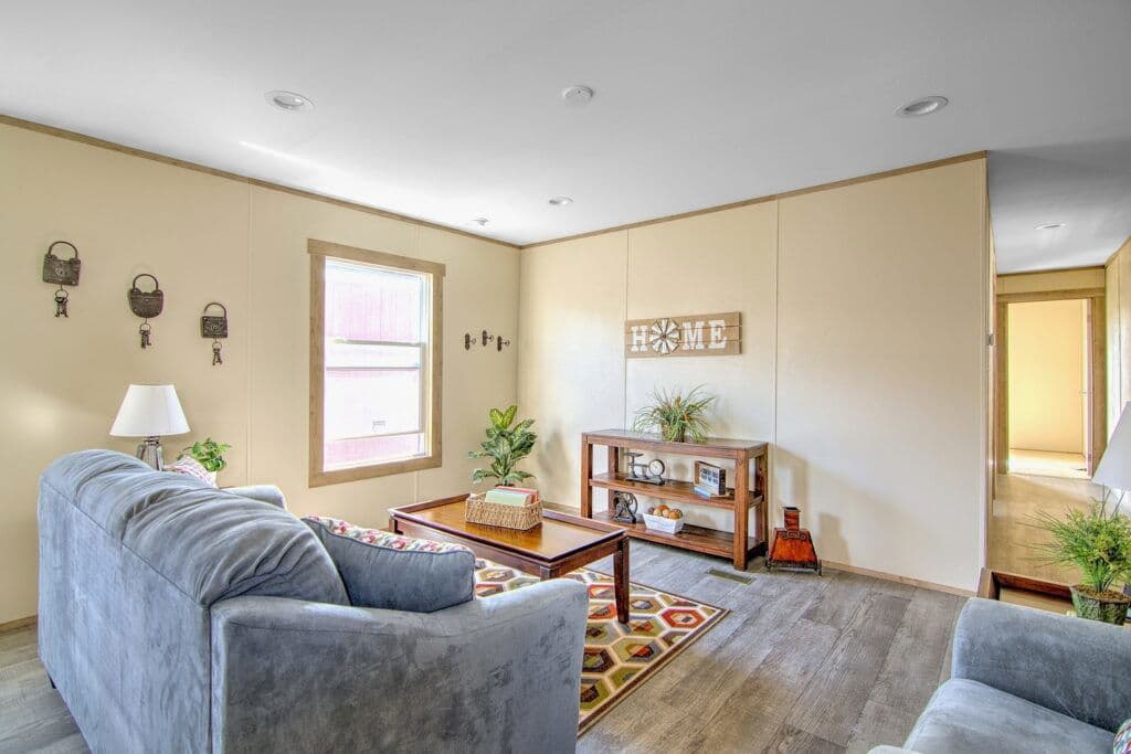 Carina 9270 interior home features